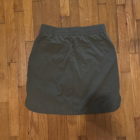 Duluth Trading Skort - Picture 3 of 3
